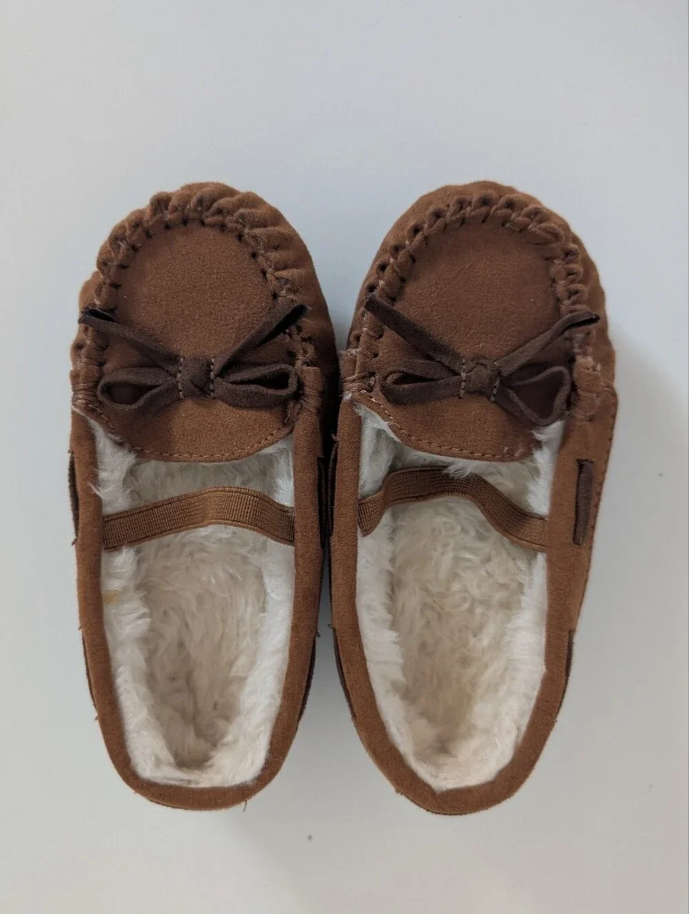Cat & Jack Toddler Faux Suede Fuzzy-Lined Brown Moccasin Slippers 7/8